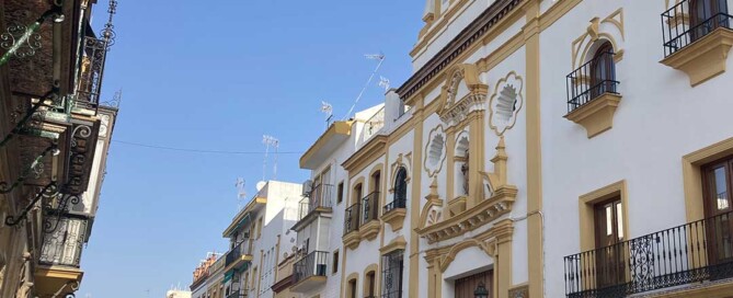 Recorre los rincones más pintorescos de Triana