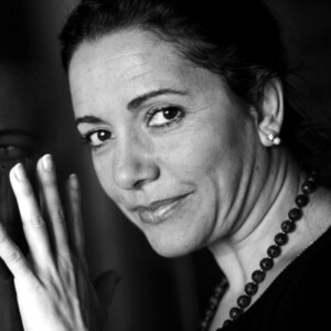 Eva La Yerbabuena